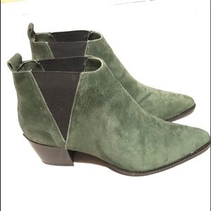 Chelsea style green suede SFW boots